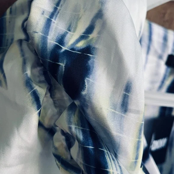 DKNY Women's Short Puff Sleeve Ruched Tie Dye Blouse Top Size XL - Picture 11 of 15